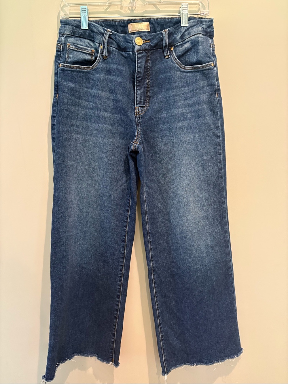 KUT from the Kloth Meg Wide Leg Cropped Jeans Women’s Size 4 Raw Hem Blue